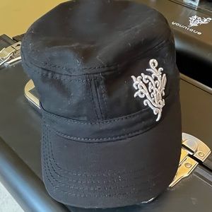 Younique Ball Cap negotiable